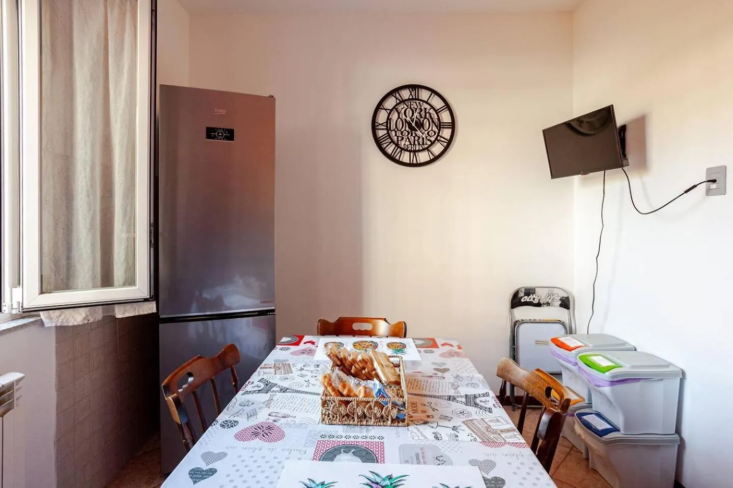 A Home Away From Home By Alex Busto Arsizio Apartment